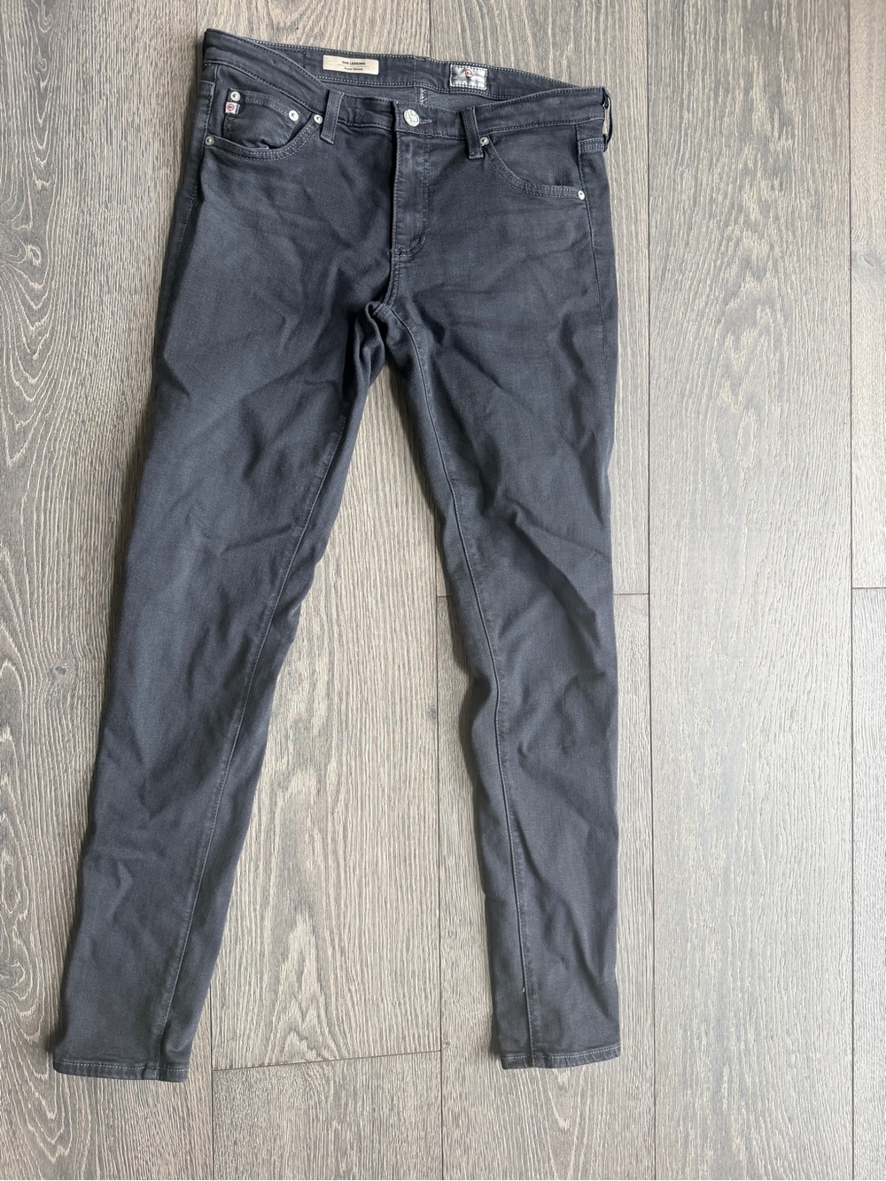 AG Jeans Adriano Goldschmied The Legging Super Skinny Jean in Washed Black/Gray